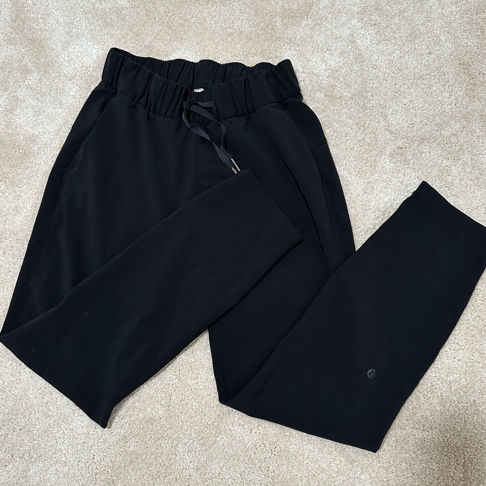 Lululemon straight leg joggers